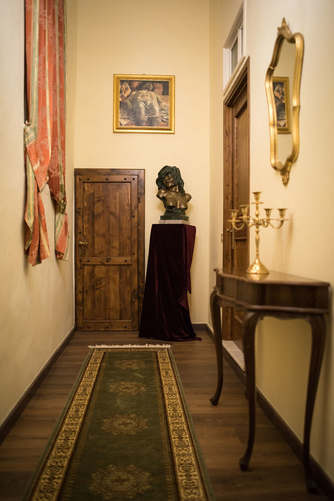 All'Ombra Della Torre Only Rooms シエーナ エクステリア 写真